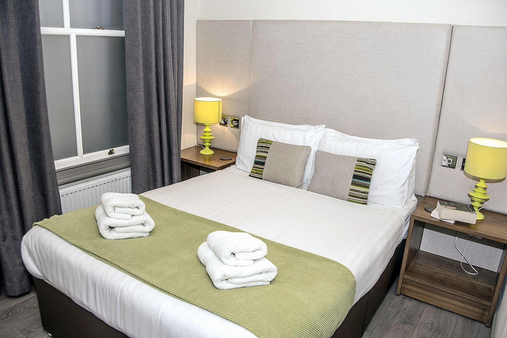 Base Apartamentos con servicio - City Road Chester Exterior foto