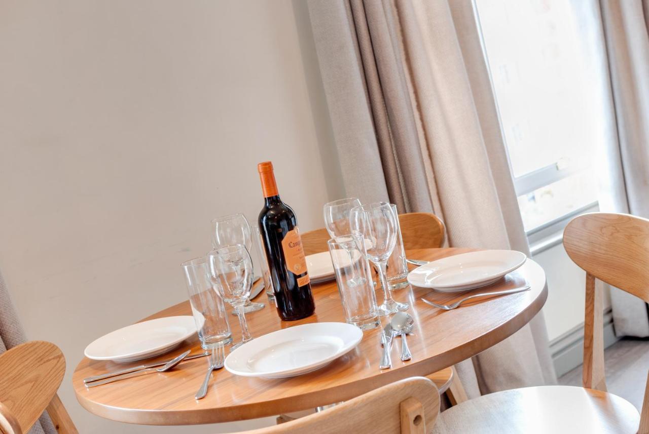 Base Apartamentos con servicio - City Road Chester Exterior foto