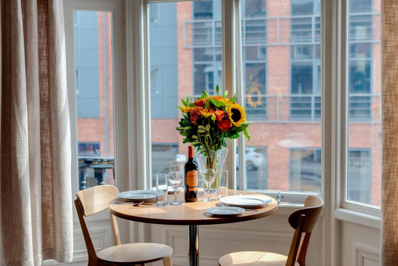 Base Apartamentos con servicio - City Road Chester Exterior foto